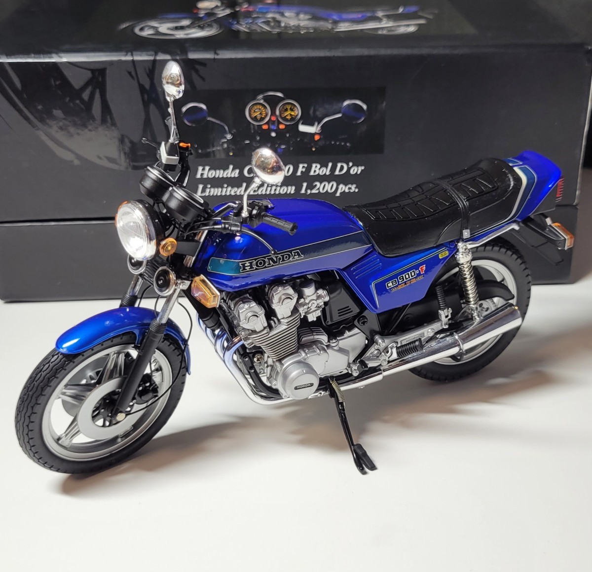 ミニチャンプス 1/12 ホンダ CB900F ボルドール 1978 ブルー