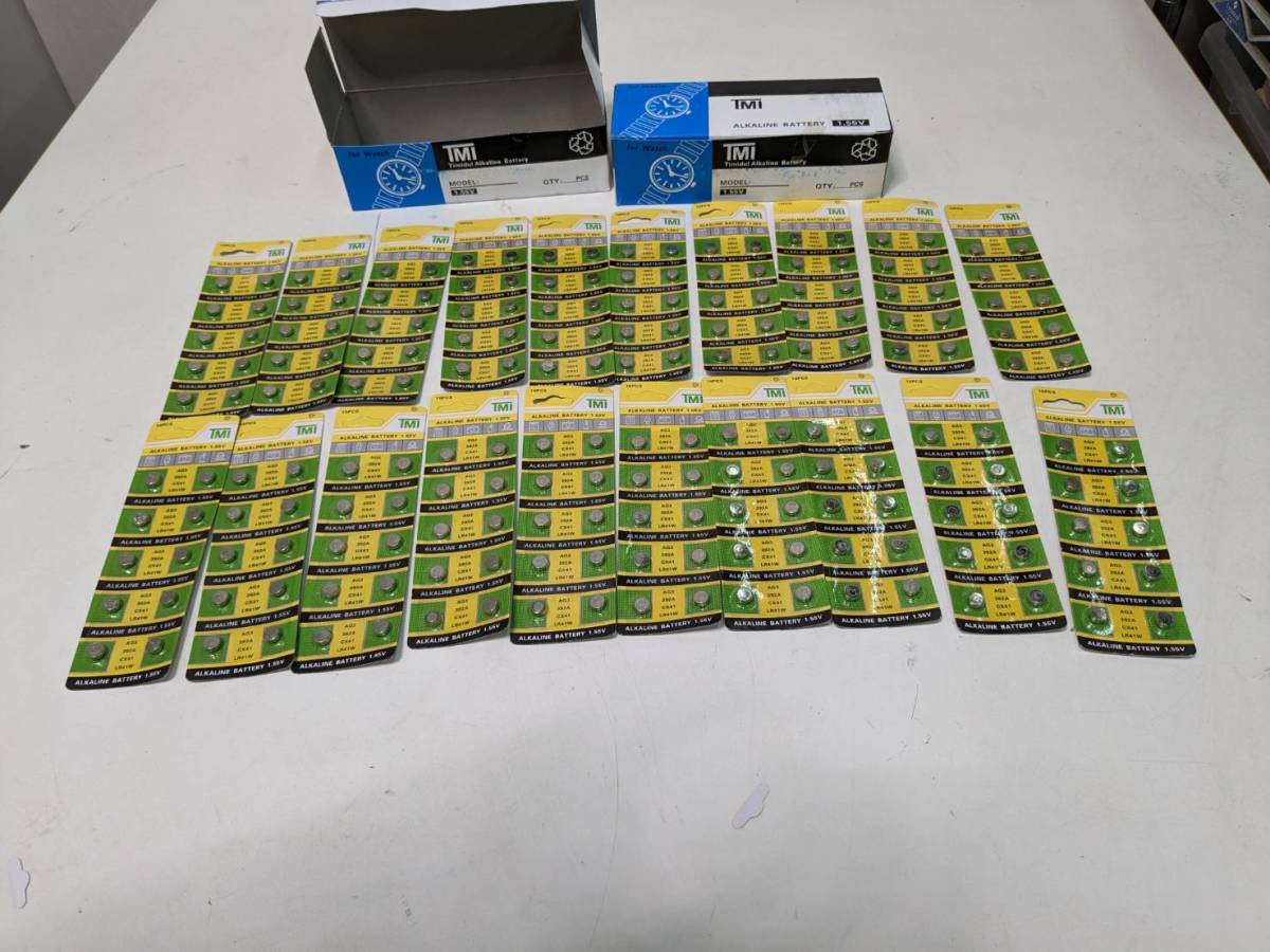 [ unused ] Osaka pickup welcome TMIa LUKA line battery SR3 alkali button battery for watch 1 seat 10 piece insertion 1 case 20 pack go in 2 [KTGF045]