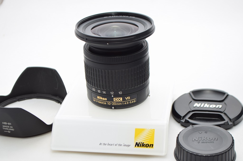 良品★Nikon ニコン AF-P DX NIKKOR 10-20mm F4.5-5.6G VR★レンズフード付_画像1