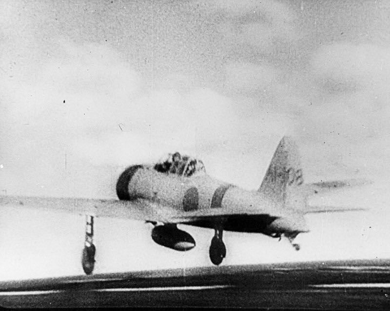 零式艦上戦闘機二一型　中島飛行機　ゼロ戦「製造番号」 ステッカー シール　白