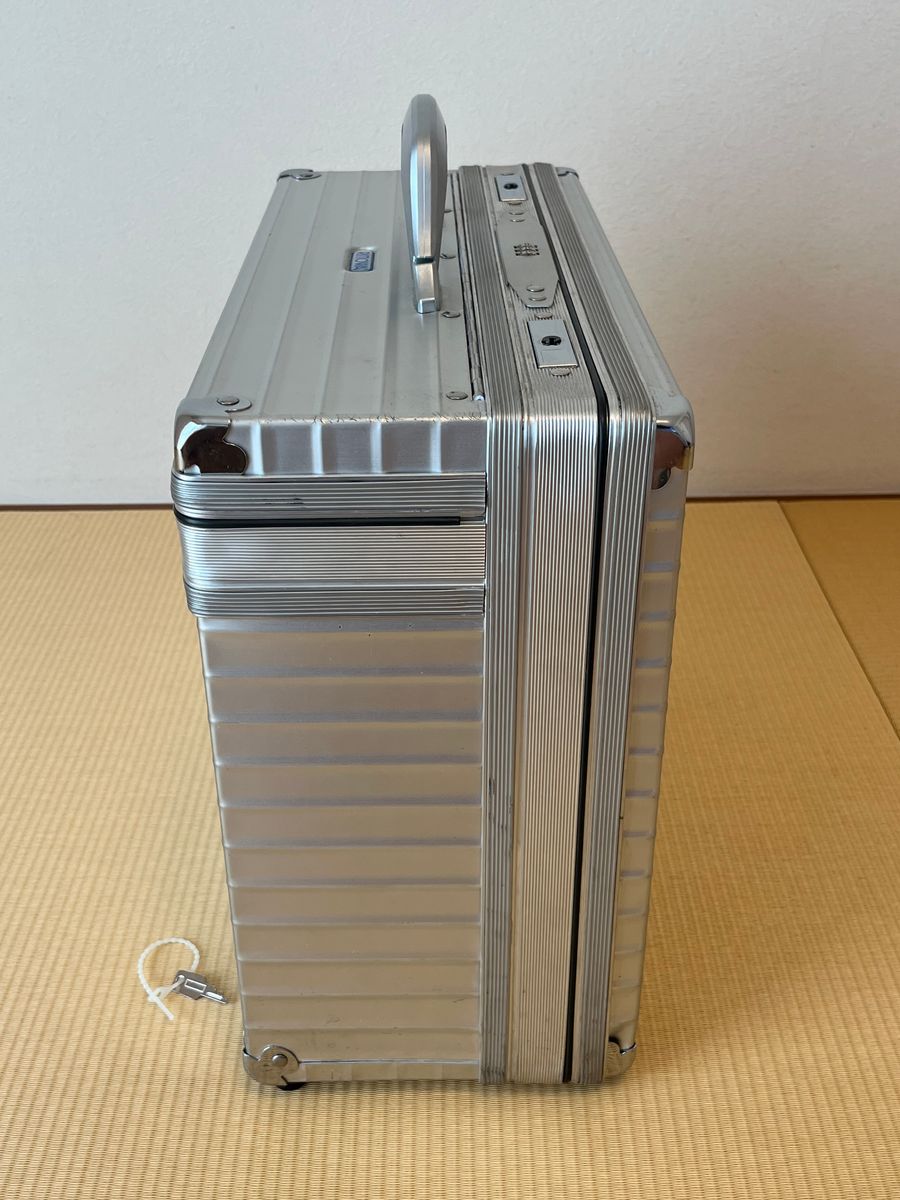 RIMOWA リモワ 907 20『トパーズ』コンビ・パイロットケース RIMOWA リモワ 907 20『トパーズ』コンビ・パイロットケース