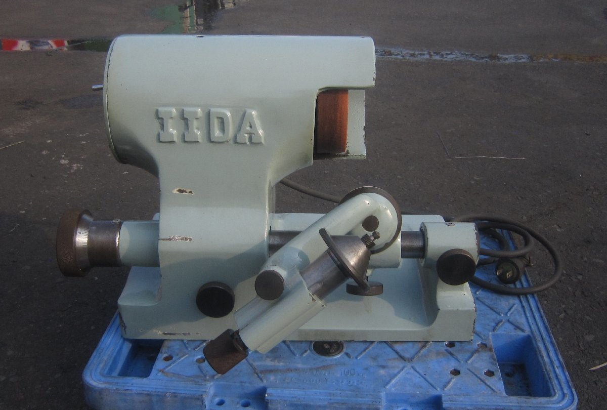 [ secondhand goods ]. rice field factory IIDA cutlery grinder 100V sharpener endmill drill bite grinder buffing grinding grinding .. tool grinding 