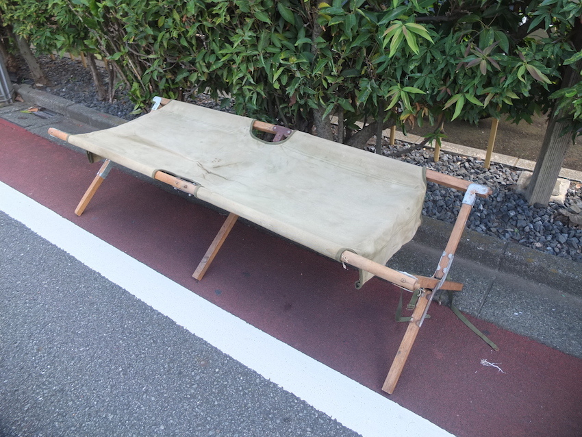 Vintage UK Military Folding bed ヴィンテージ イギリス軍 Vintage UK Military Folding bed ヴィンテージ イギリス軍
