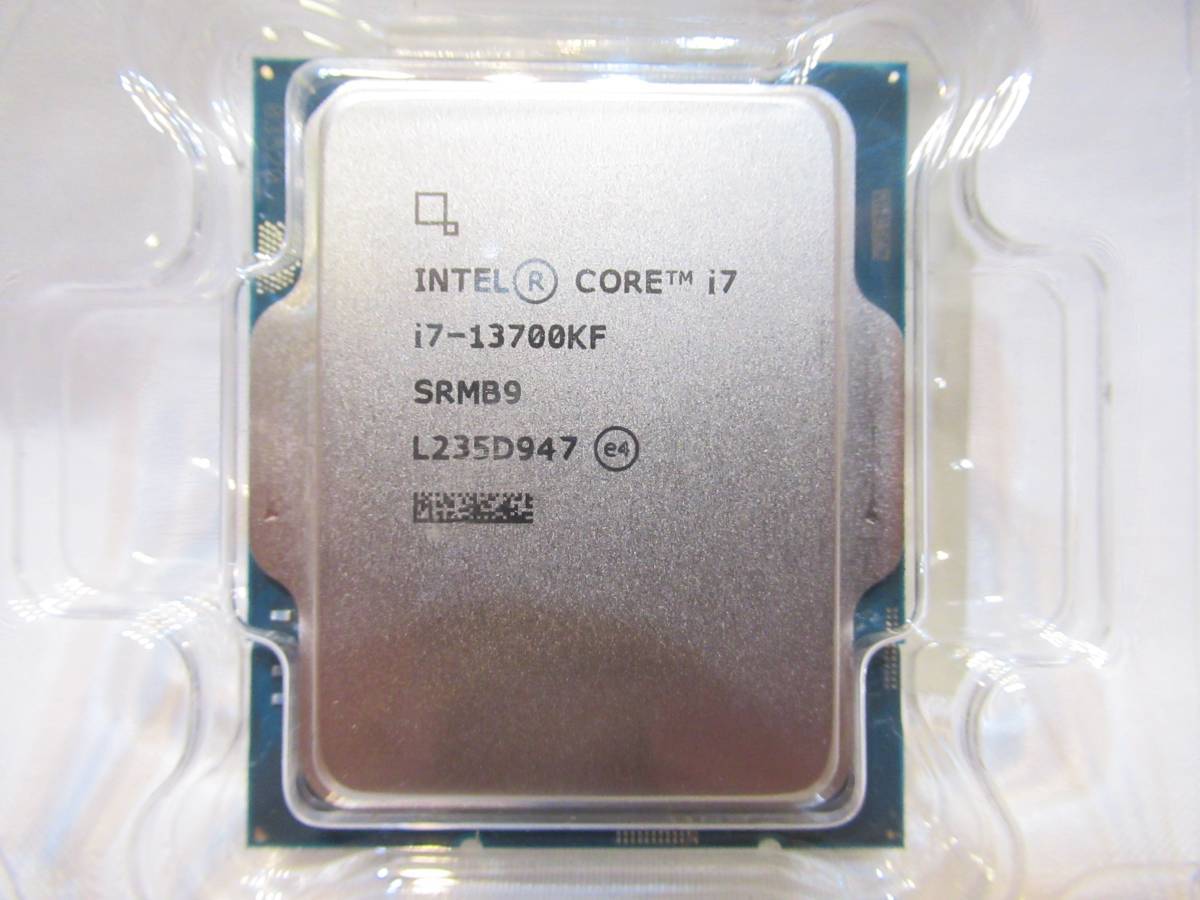 intel Core i7 13700KF BOX 第13世代 LGA1700 国内正規流通品 中古