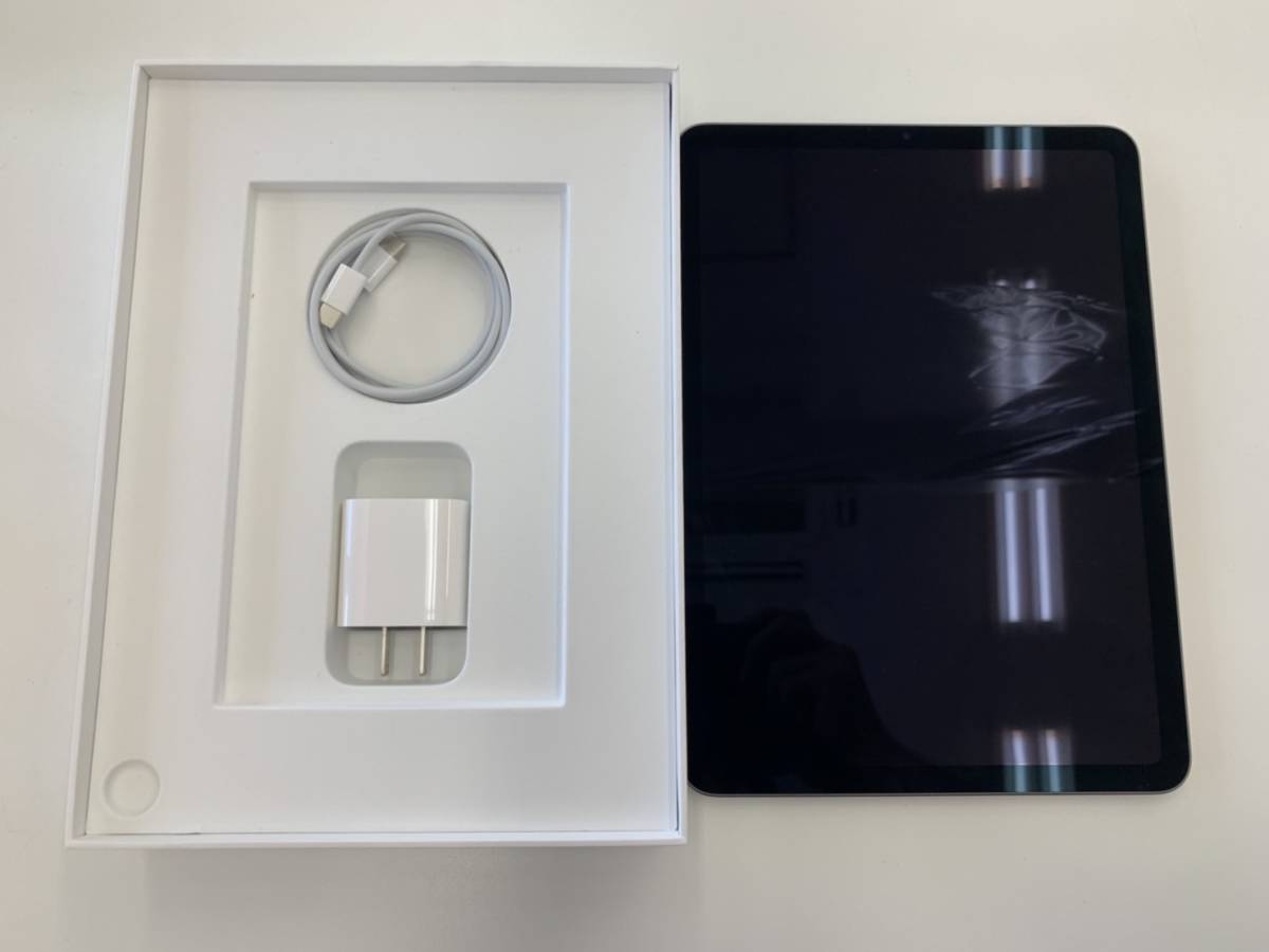 極美品/Wifiモデル/箱付】ほぼ新品 iPad Air 5 64GB MM9C3J/A スペース