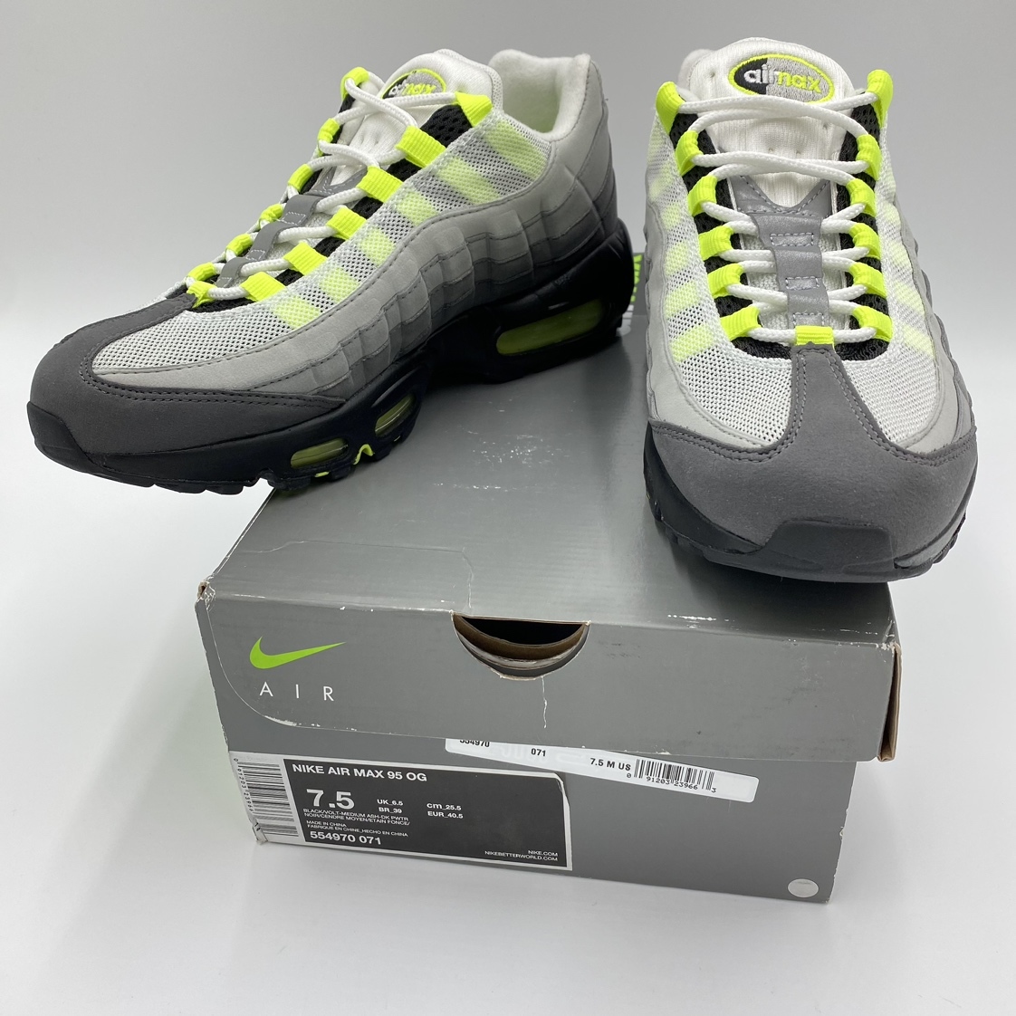 メンズ NIKE - NIKE air max95 イエローグラデーションの通販 by