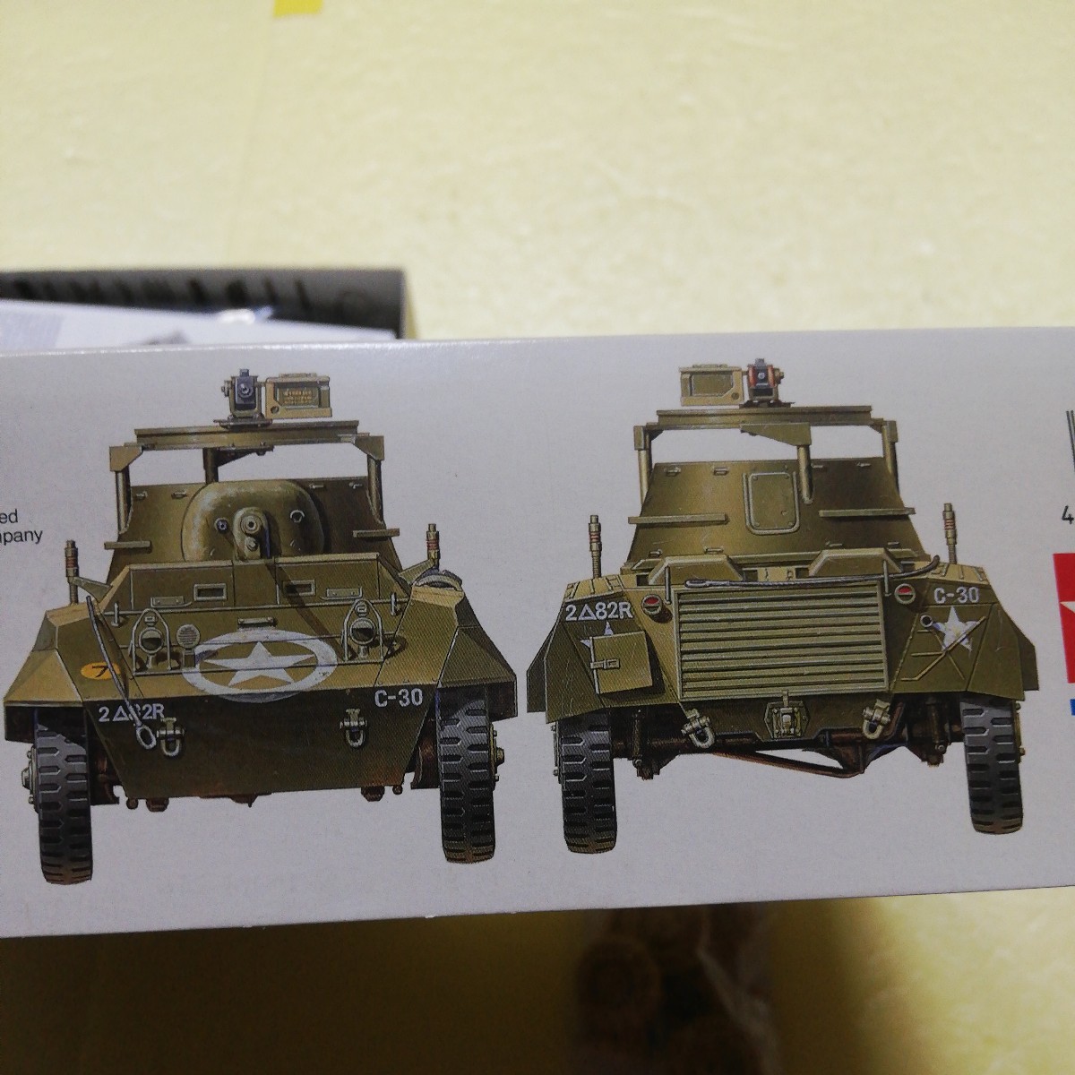 ☆地　1/35 タミヤ　田宮　アメリカ　M8 グレイハウンド　軽装甲車　 車長１名　バーリンデンのチェーン装着タイヤ付き　未組立_画像6