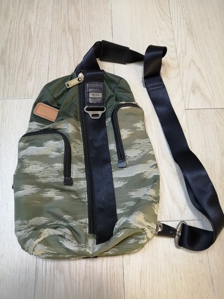 SALE/37%OFF】 TUMI 3wayバック トラベルトート ブラック 2203117