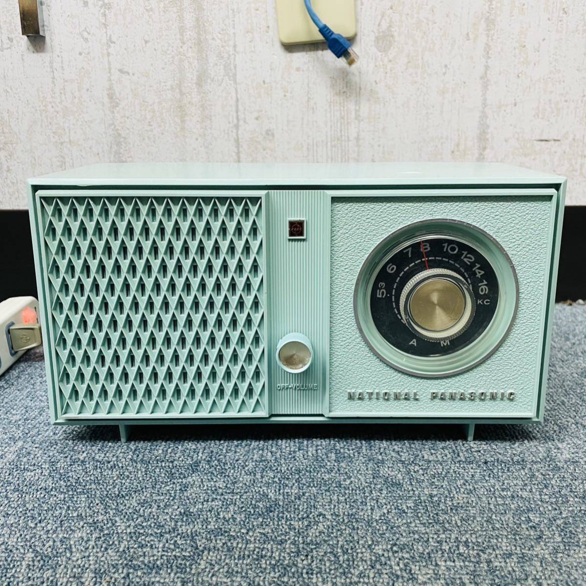 NATIONAL PANASONIC 真空管ラジオ RE-124　グリーン　昭和レトロ　i14007　80サイズ発送