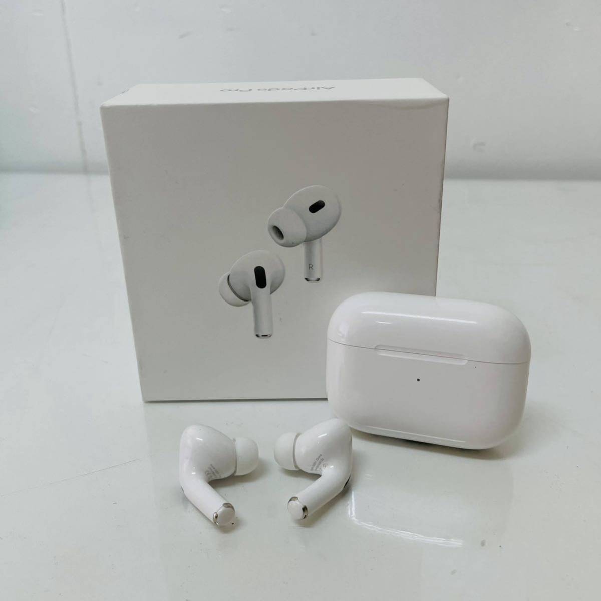 \半額SALE/ AirPods Pro 60サイズ発送 i14158 リセット済み 動作問題なし MQD83J/A 第2世代 その他 \半額SALE/ AirPods Pro 60サイズ発送 i14158 リセット済み 動作問題なし MQD83J/A 第2世代 その他