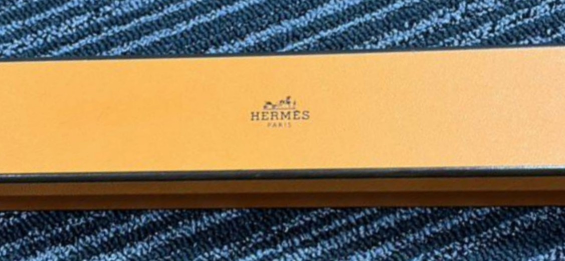  новый товар Hermes сумка очарование палец скейтборд черный × многоцветный she-bruvo- Swift U печать (2022 год производства ) чёрный HERMES