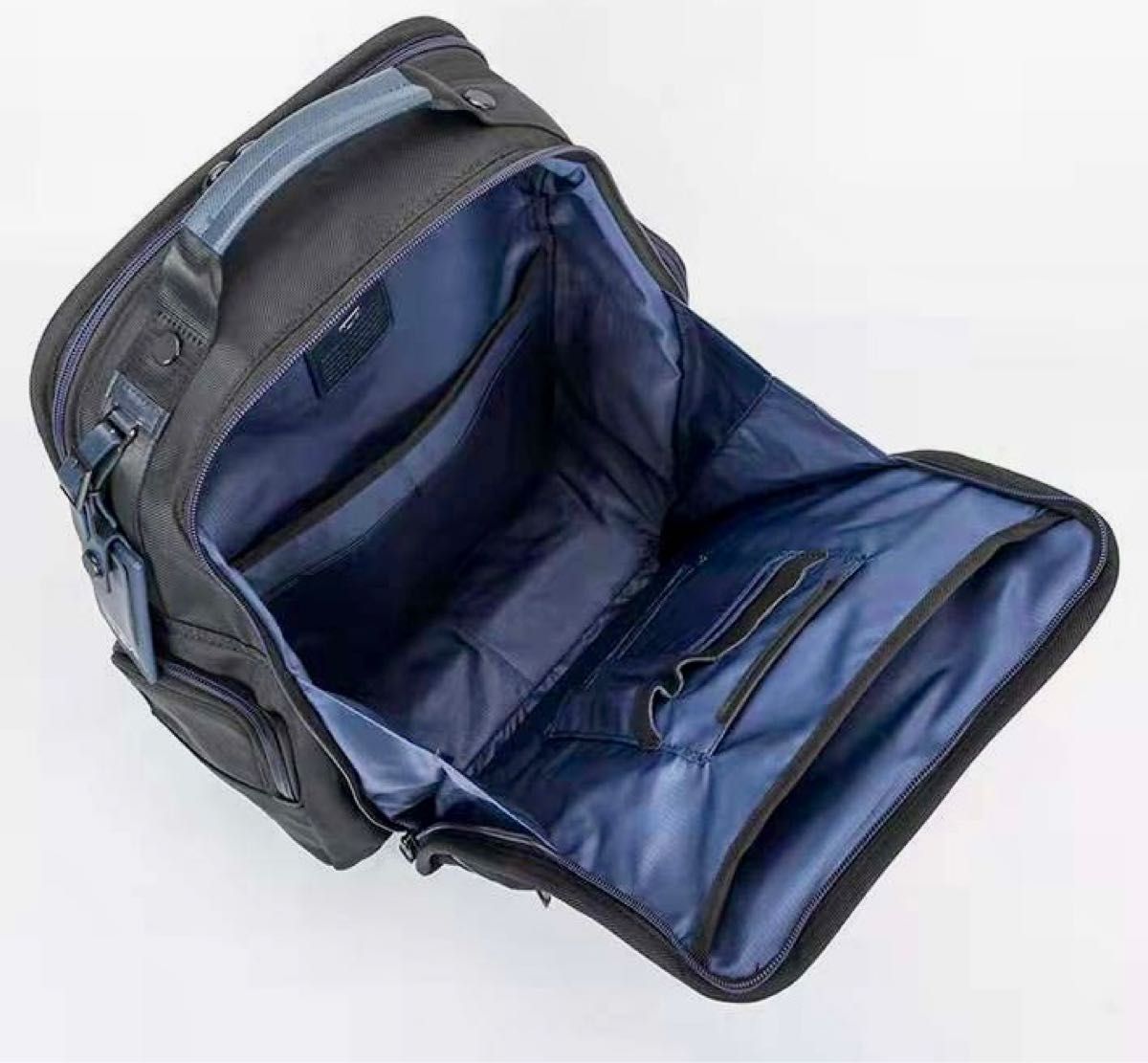 【未使用】お洒落なTUMI ALPHA3 ブリーフパック