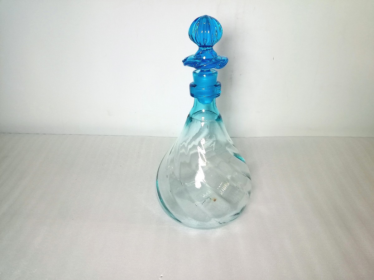 売り切り☆1円～ デキャンタ light blue 水色系 気泡入り 空ボトル ガラス製の画像1