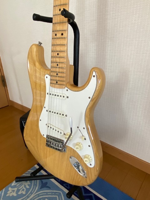 ★FENDER JAPAN製ストラトキャスターST71CJ NAT/Mリッチーブラックモアナチュラルメイプル極美品_画像6