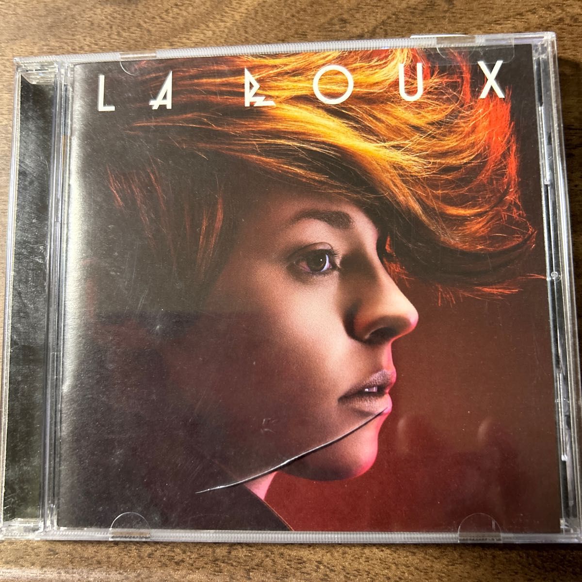 CD  LA  ROUX （ラ、ルー）のデビューアルバム