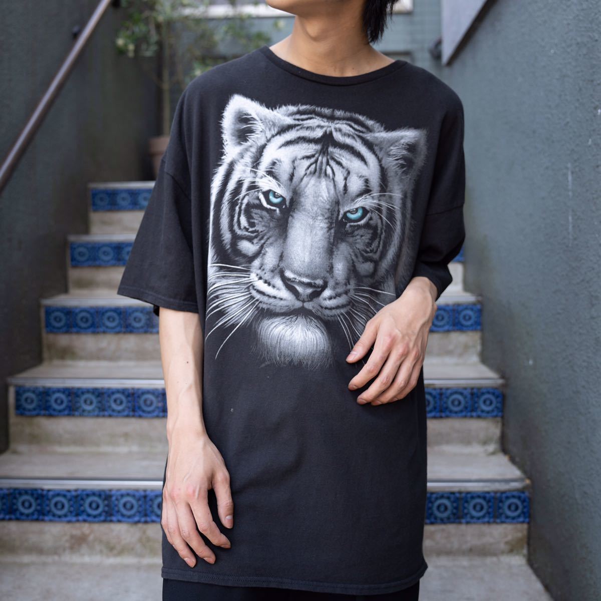 最新発見 TIGER WHITE VINTAGE USA PRINT SHIRT/アメリカ古着ホワイト