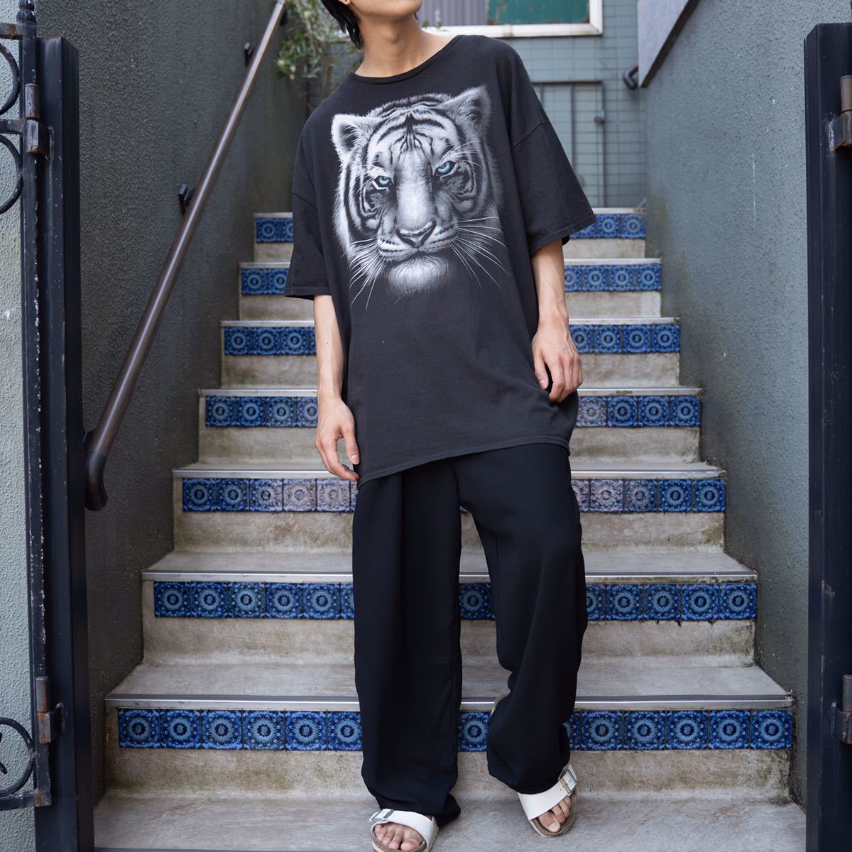 USA VINTAGE WHITE TIGER PRINT DESIGN T SHIRT/アメリカ古着ホワイトタイガープリントデザインTシャツ_画像2