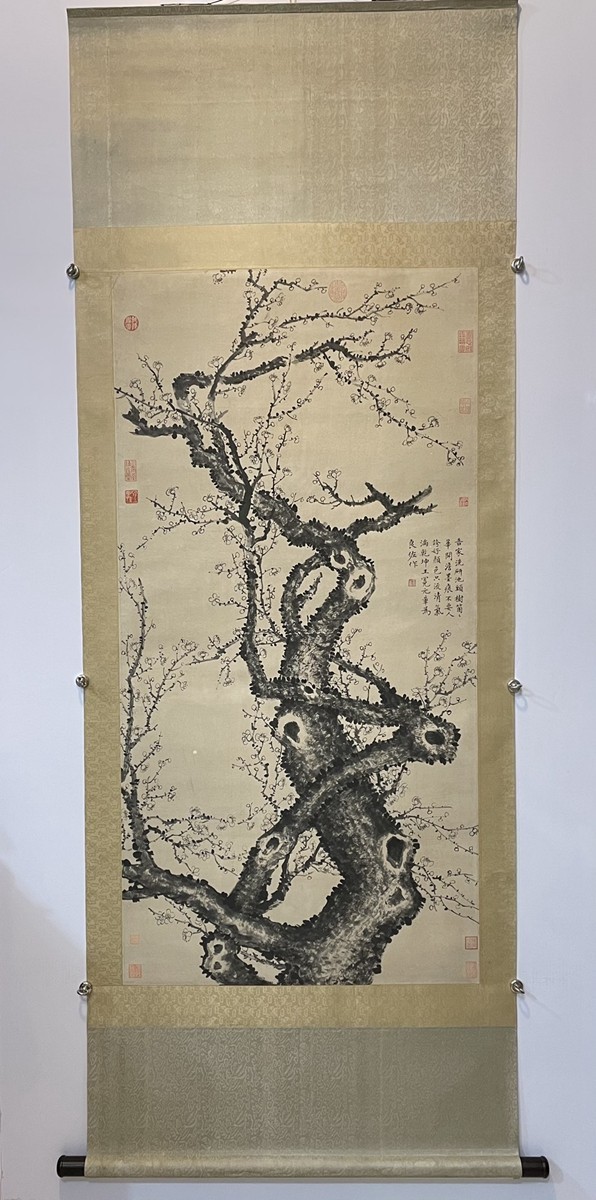 【瓏】「王冕作 梅花図」元代画家 肉筆紙本 真作 掛け軸 書画立軸 巻き物 中国書画 蔵出_画像2