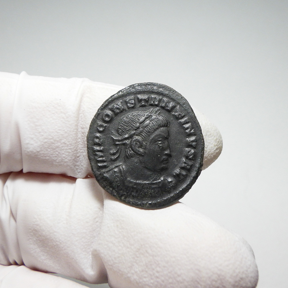 【古代ローマコイン】Constantine I（コンスタンティヌス1世）クリーニング済 ブロンズコイン 銅貨 フォリス(yHUVPJaBhf)_画像3