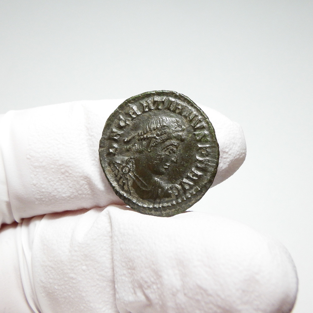 【古代ローマコイン】Gratian（グラティアヌス）クリーニング済 ブロンズコイン 銅貨 フォリス(6gZYVpzCzi)_画像3
