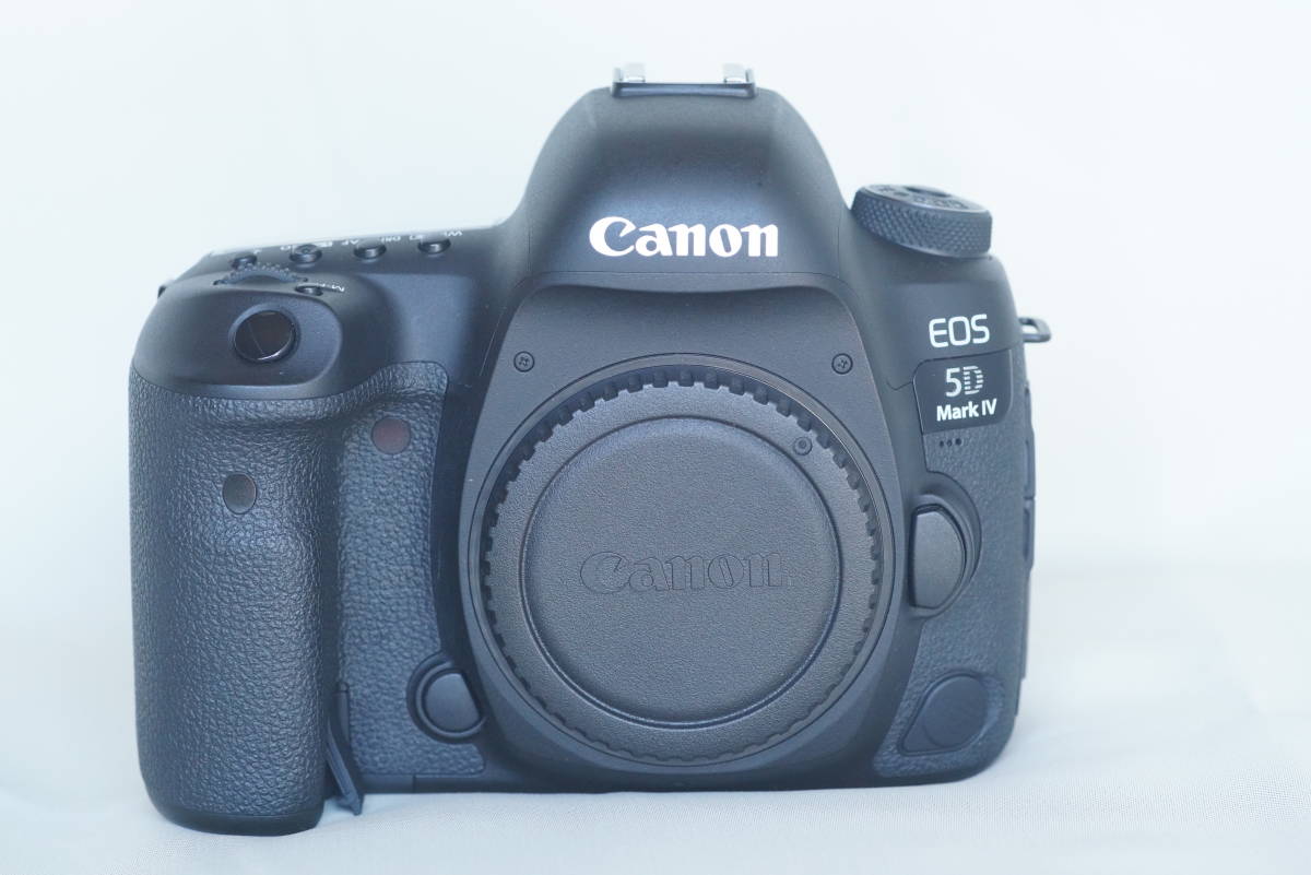 Canon　EOS 5D MarkⅣ ボデイ　動作正常品　おまけ付き　送料込み_画像2