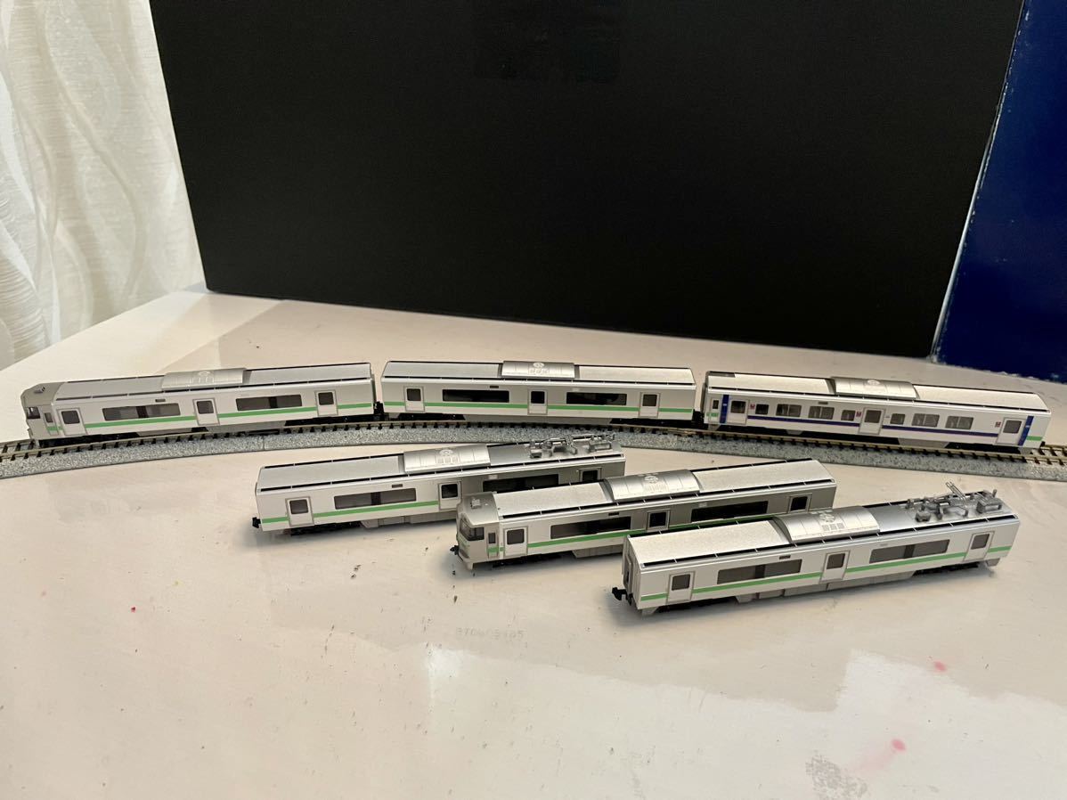 TOMIX【新品未走行】92301.JR733-3000系近郊電車(エアポート)基本3両Set＋92302.JR733-3000系近郊電車(エアポート)増結3両Set＝6両フル編成_画像9