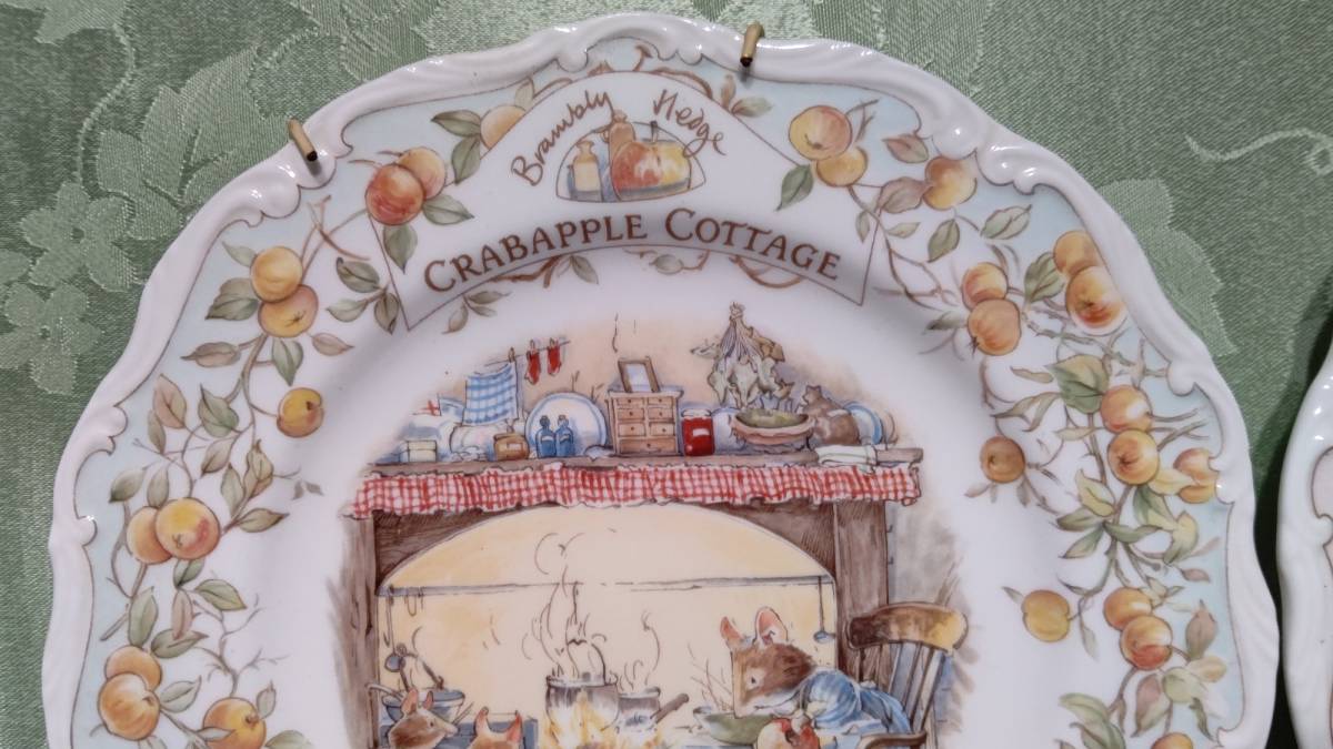 1A Royal Doulton Royal Doulton Blanc b Lee hedge plate (20.5~21.)2 pieces set The Birthday & CRABAPPLE COTTAGE rare 