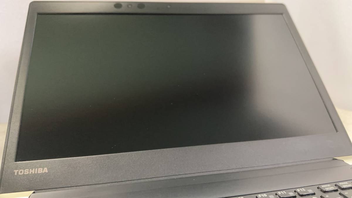良品 東芝U63D 超薄ノートPC 13.3型フルHD・Corei5-7300U・8GB・SSD256GB・カメラ・Win11Pro・Office2021・Bluetooth・WIFI・Type-C 8162