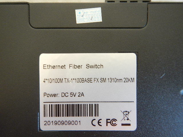 【動作未確認ジャンク品】Ethernet　Fiber　Switch　通電確認のみです。_画像4