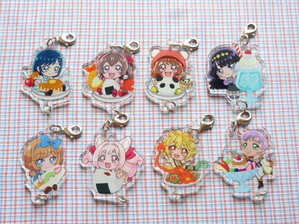 新着商品 デリシャスパーティプリキュア つながるアクリルチャーム