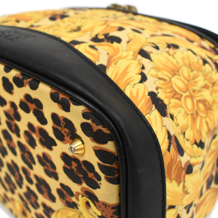 1 point limitation Gianni Versace vanity handbag pouch ba lock Leopard GIANNI VERSACE