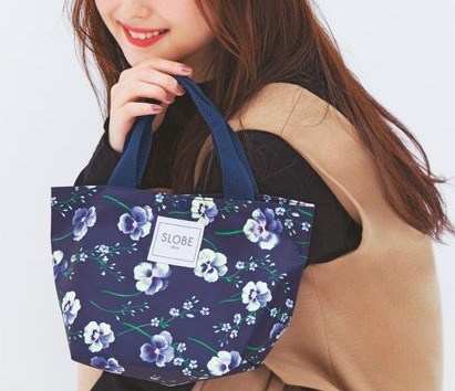 〔軽量〕折りたためる〔薄手〕エコバッグ&花柄ランチトート/トートバッグ【navy】flower pattern tote bag_画像1