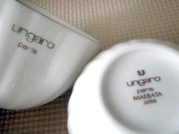 o158：Ungaro ウンガロ ポット フリーカップ お茶 ティー 金彩 白 陶器 割れ物 セット 箱 シンプル 上品 まとめて 5客の画像4