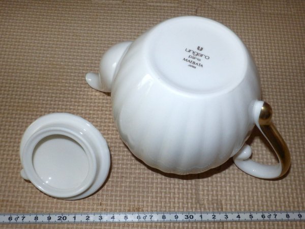 o158：Ungaro ウンガロ ポット フリーカップ お茶 ティー 金彩 白 陶器 割れ物 セット 箱 シンプル 上品 まとめて 5客の画像7