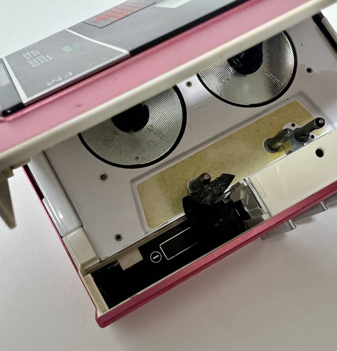  junk SONY Sony Walkman WALKMAN WM-F20 pink made in Japan cassette player 