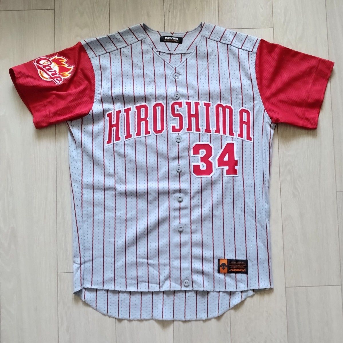 レア】広島 東洋 カープ 仁部 ビジター ユニフォーム デサント L レア】広島 東洋 カープ 仁部 ビジター ユニフォーム デサント L