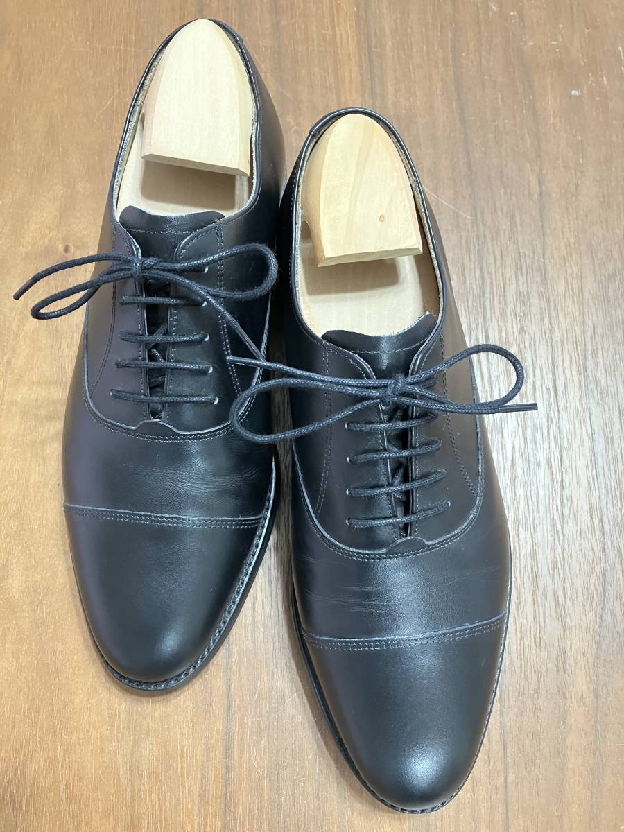 美品 ロイドフットウェア 61/2E ダイナイトソール Vシリーズ (英)BARKER製 ストレートチップ 黒 Lloyd Footwear