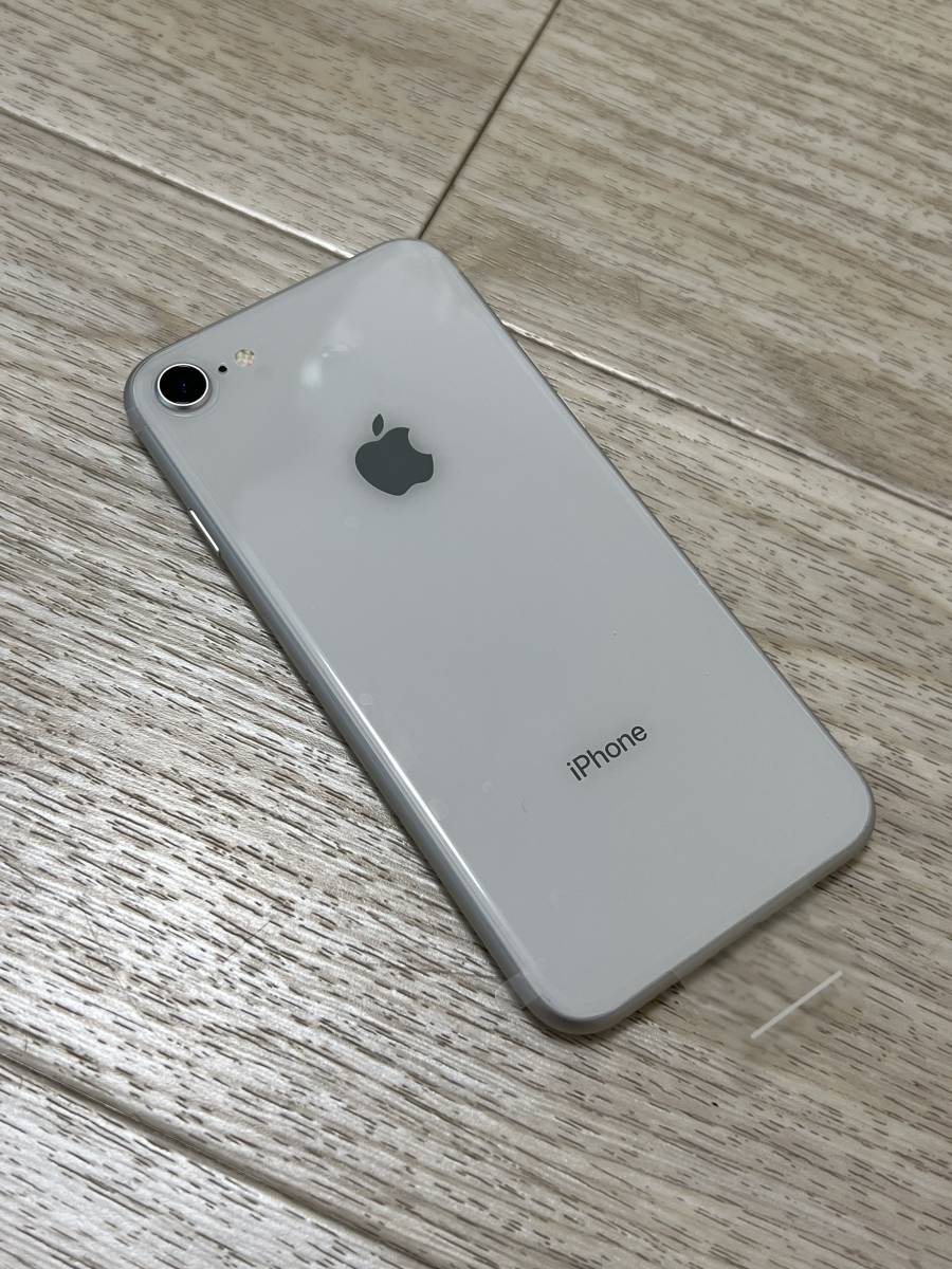 オークツー ヤフオク! SIMフリー iPhone8 シルバー 64GB - BT912 され