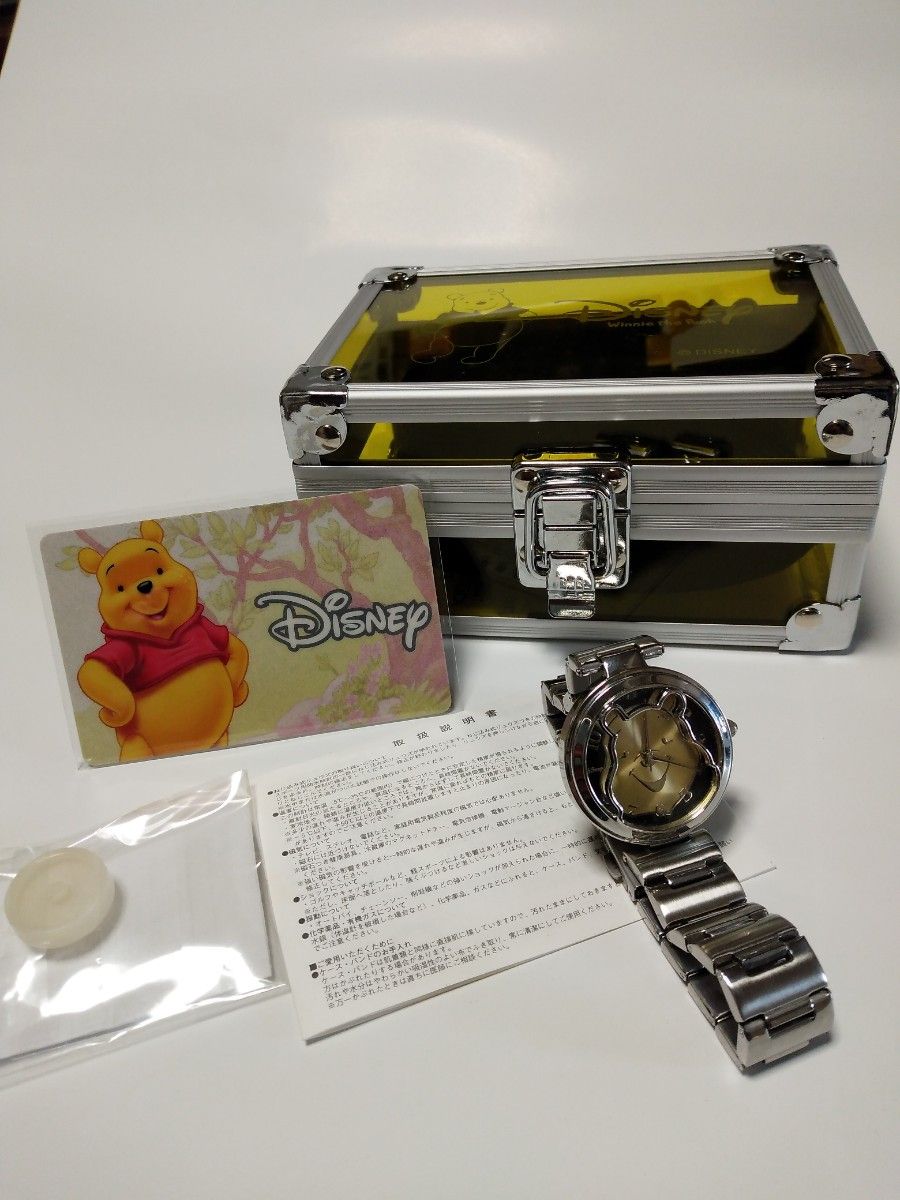 ディズニー プーさん腕時計80周年記念モデル(ゴールド) 置き時計 ディズニー プーさん腕時計80周年記念モデル(ゴールド) 置き時計