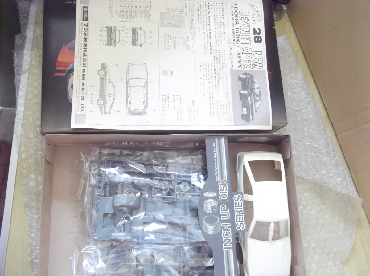 フジミ 1/24 トヨタ ニュー カローラ レビン 1600GT APEX 3ドア AE86 現状渡し品 同梱不可 _画像2