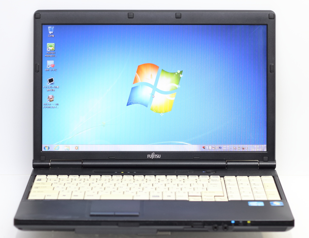 超人気 LIFEBOOK 富士通 A561/DX/Core #0807 64ビット Professional