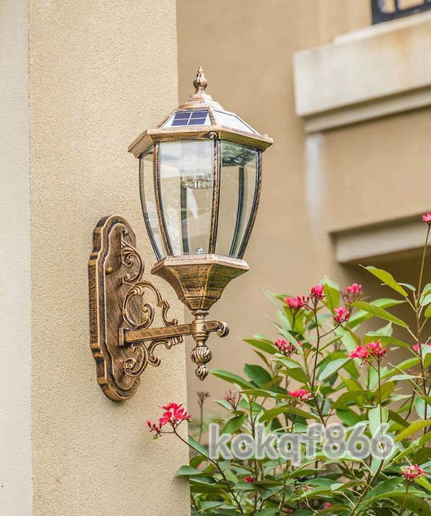 注目モデル レトロなLEDライト ソーラーライト 欧式壁ランプ 壁面ライト 通路灯 超高輝度ライト 屋外ガーデンライト 防水ライト
