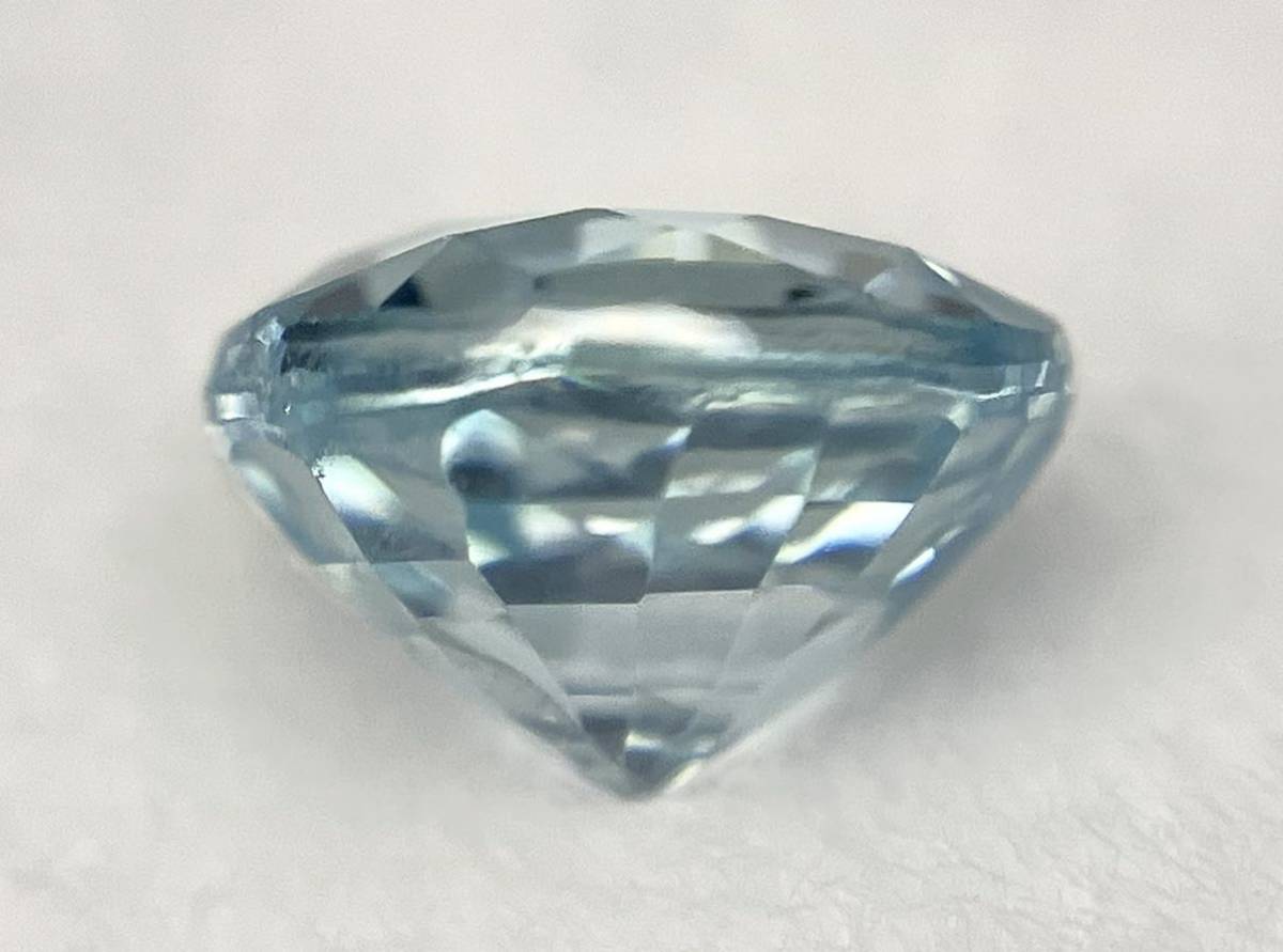 ブルージルコン ルース 4.9㎜×3.2㎜ 0.79ct_画像4