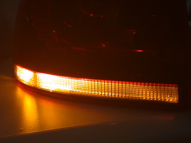 VW ゴルフ６ Ⅵ MK6 ゴルフR GTI EDITION 純正 LED 左 テール ランプ 外側 2011年式 テールライト 全点灯確認OK Cherry red Tinted._画像4