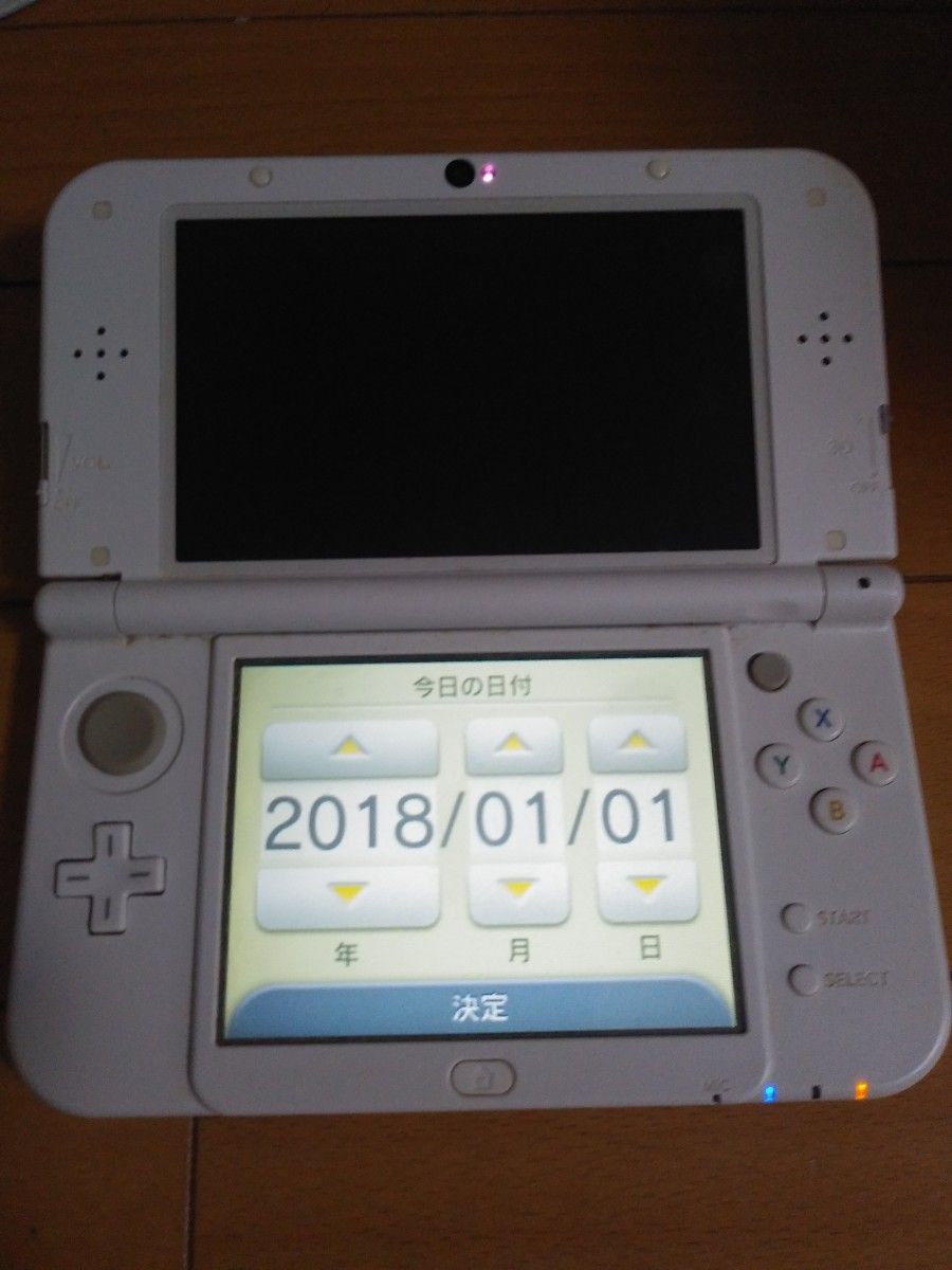 Nintendo 3DS LL ホワイト ジャンク品 充電器｜PayPayフリマ