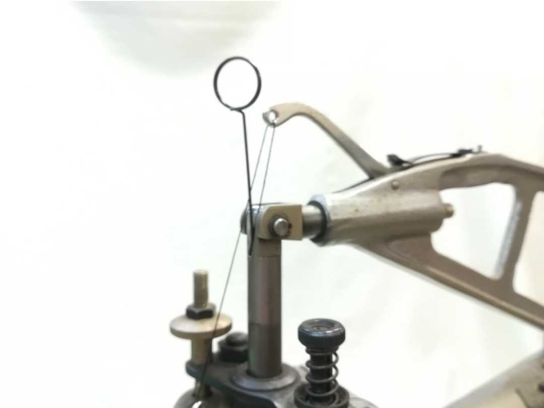 [ deburring grinding adjusted .! ]. person sewing machine. necessities yarn threading stick *