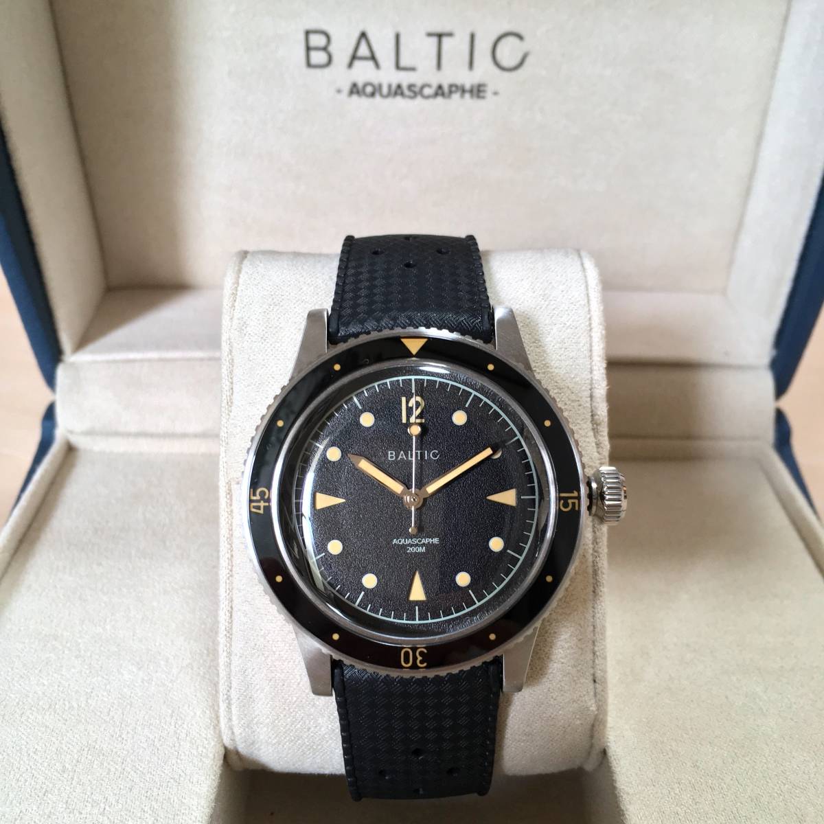 パリ本店購入/美品/人気色】BALTIC WATCHES / バルチック アクア