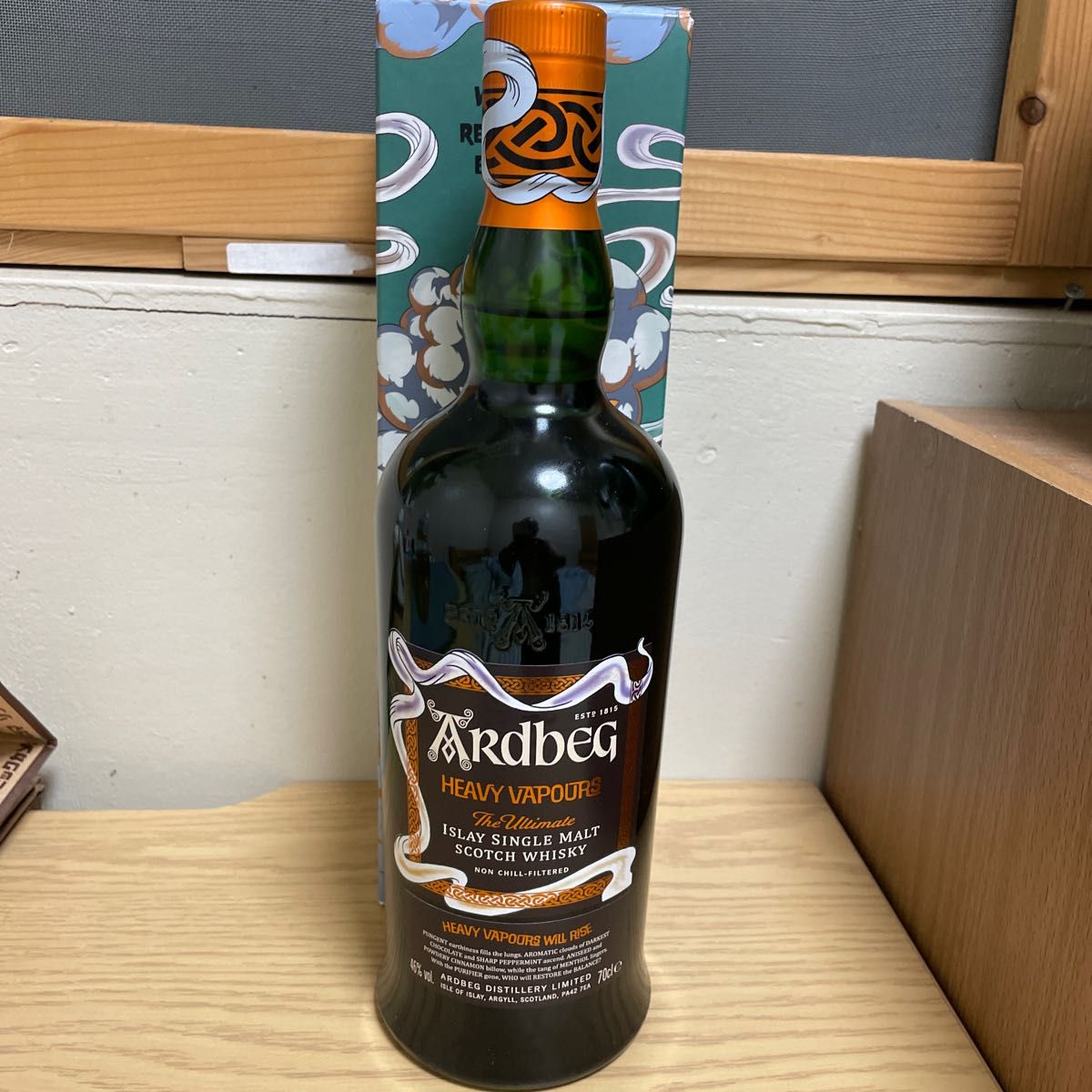 Ardbeg アードベッグ ヘビーヴェイパー Ardbeg HEAVY VAPOURS 700ml 箱