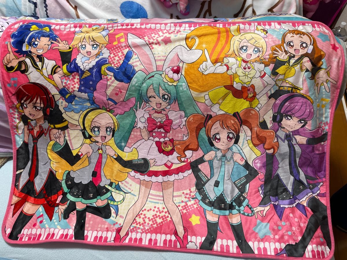 【プリキュア　毛布】キラキラプリキュアアラモード×初音ミク　コラボ　もふもーふ　ハーフケット ひざ掛け　プリキュアオールスターズ