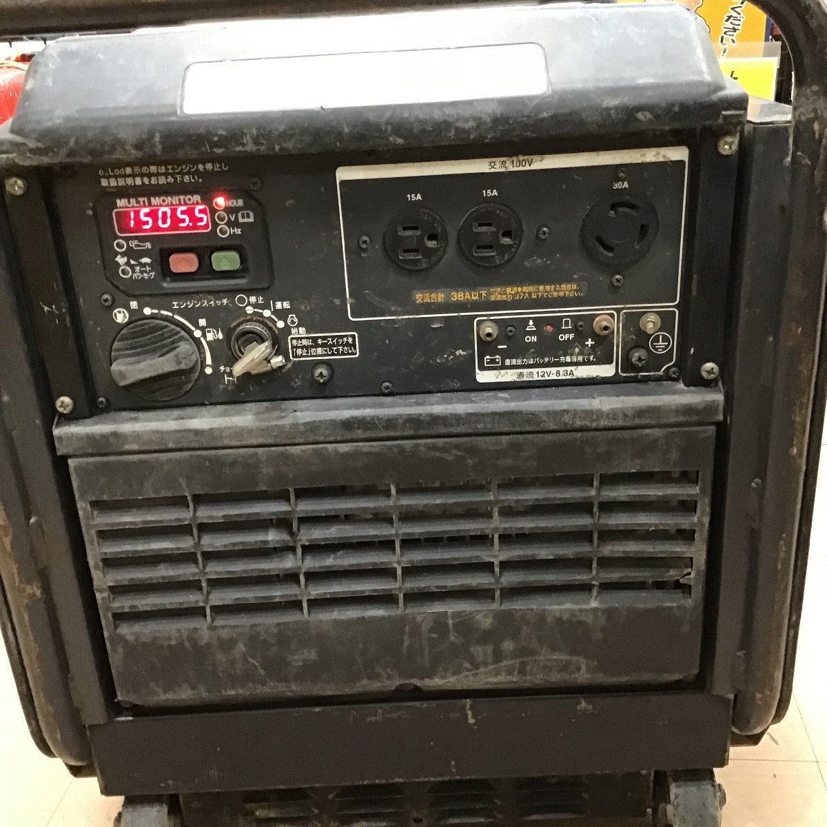 【中古品 / 店頭受取り限定】〇スバル インバーター発電機 SGI38SE ネジ一本無し アワメーター1500オーバー 【格安出品♪】の画像4